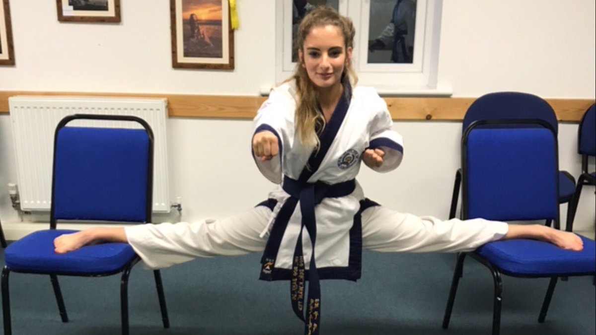 purerandomness2's tweet photo. Martial arts https://t.co/ZjXZvXTryY