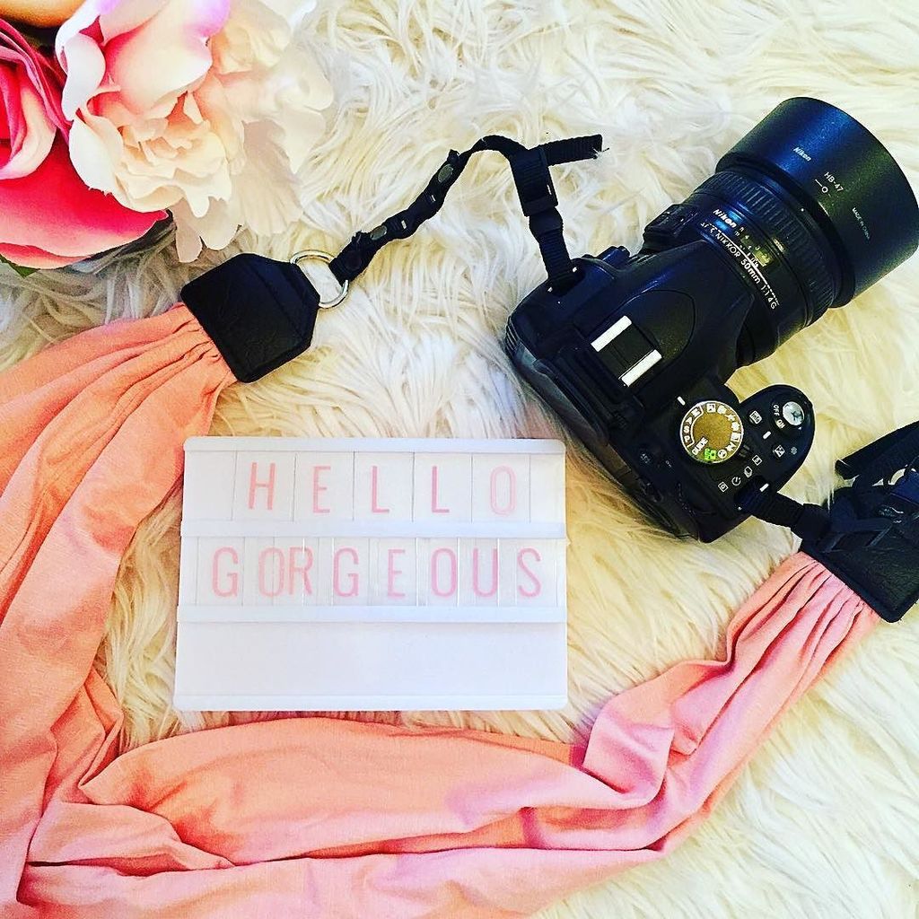 GlamKaren's tweet photo. Do you have this in pink? Well, YES - they do! Hello, pretty pink camera strap!
@modstraps brings the pink-shakalaka to my photography game! And - costs under $40 & with 15% off & free shipping it's a no-brainer to buy! #ModStraps #camerastrap #scarfstrap https://t.co/4Ql3mDkyfl