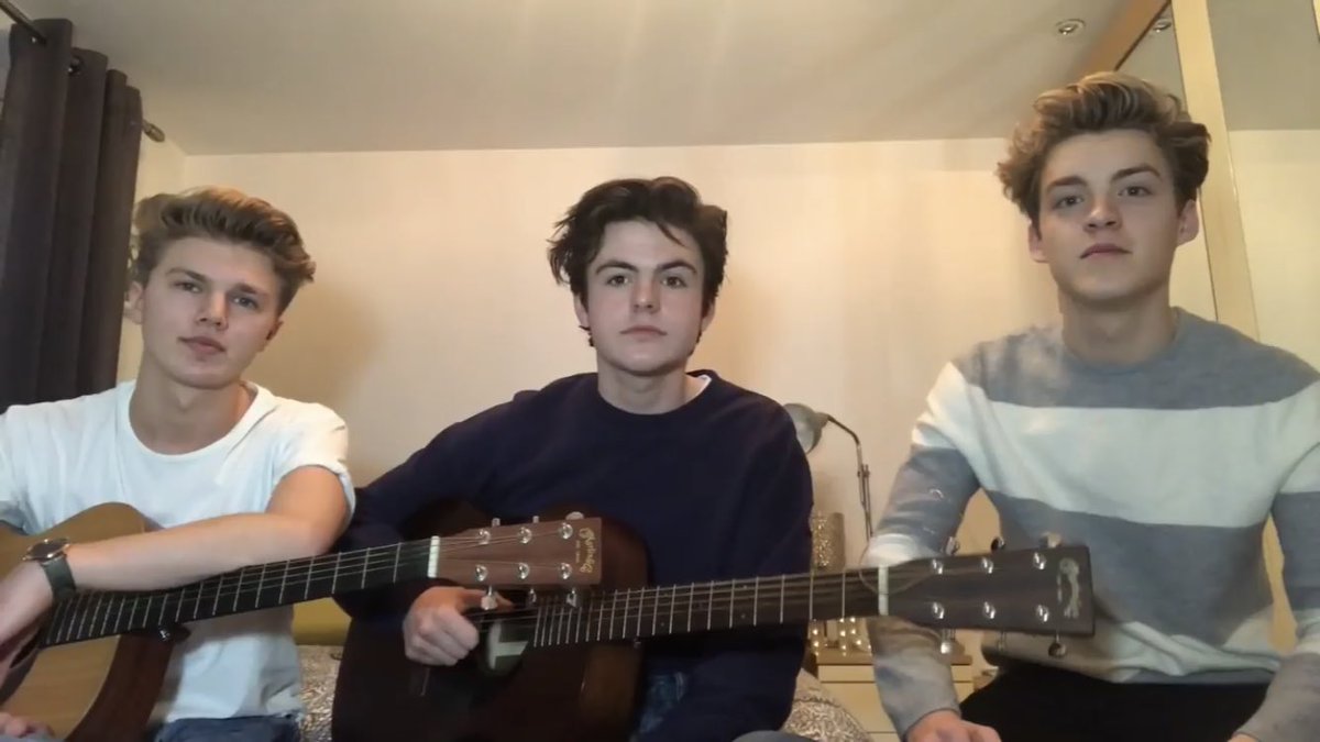 NewHopeClub's tweet photo. New #NHCCover out now!!!

Here is our mashup of some of our favourite songs from 2017 ❤️ 

https://t.co/ioCFq2tX1Z

We hope you enjoy 😁❤️ https://t.co/KigvMid2rD