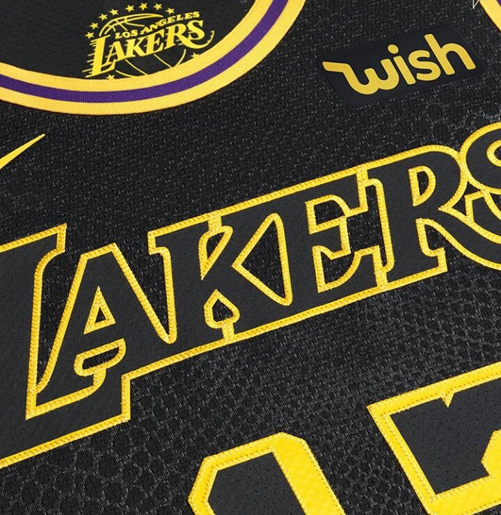uniforme de lakers negro
