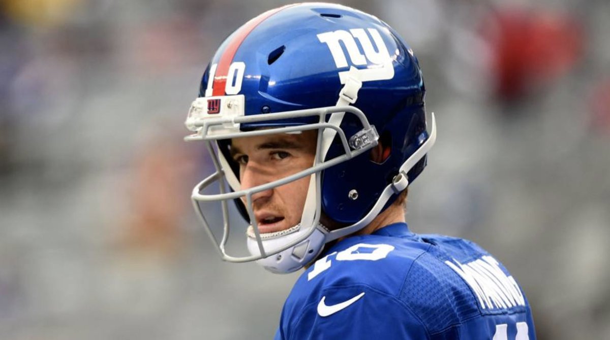 sportingnews's tweet photo. "I can compete."
Eli Manning wants to stay on the Giants next season and says the team is not far from competing for another Super Bowl title.
https://t.co/D1rC0Iowqd https://t.co/DSE6MDfa11