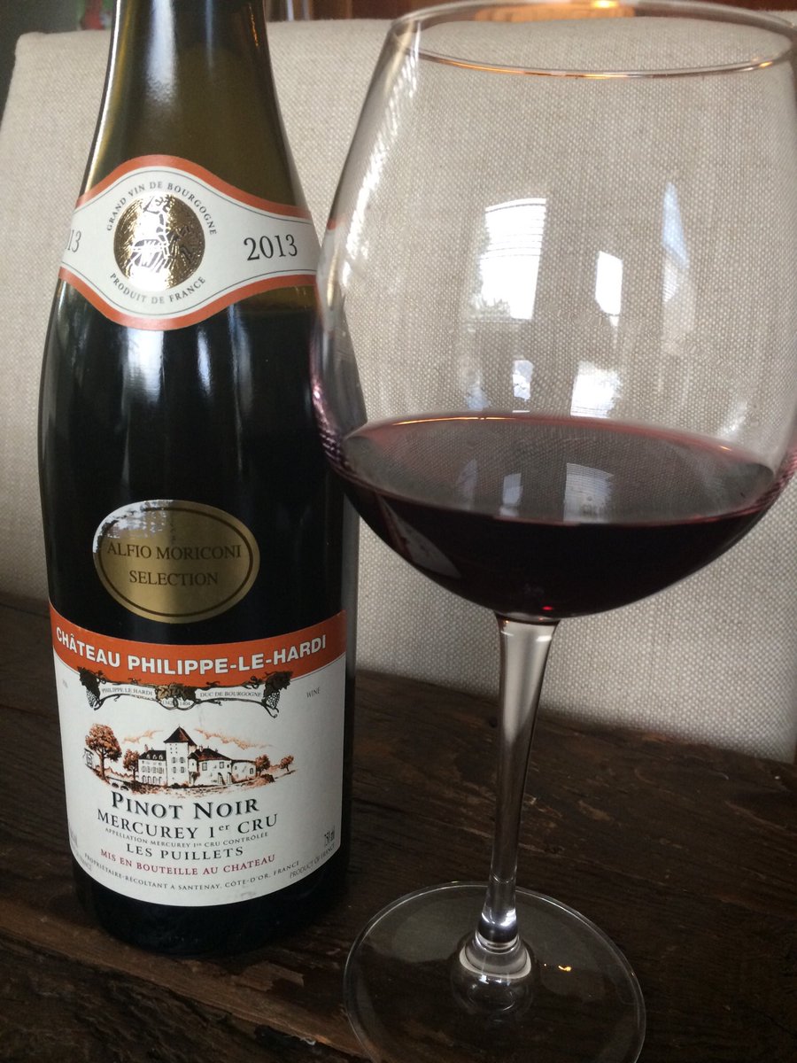 lebonvinfr's tweet photo. #inmyglass #pinotnoir from the #cotechalonnaise richer and #mediumbodied @pietrosd @muladhara @JohnMFodera @Fiery01Red @Dracaenawines @DanielBrasilia @winebeasthk @BibendaAssisi @DominiqueHornig @damewine @nineov @nicottorres1 @FredericBillet1 @alawine @boquet_alain @Hamlin08 https://t.co/SzjAM7ZH3b