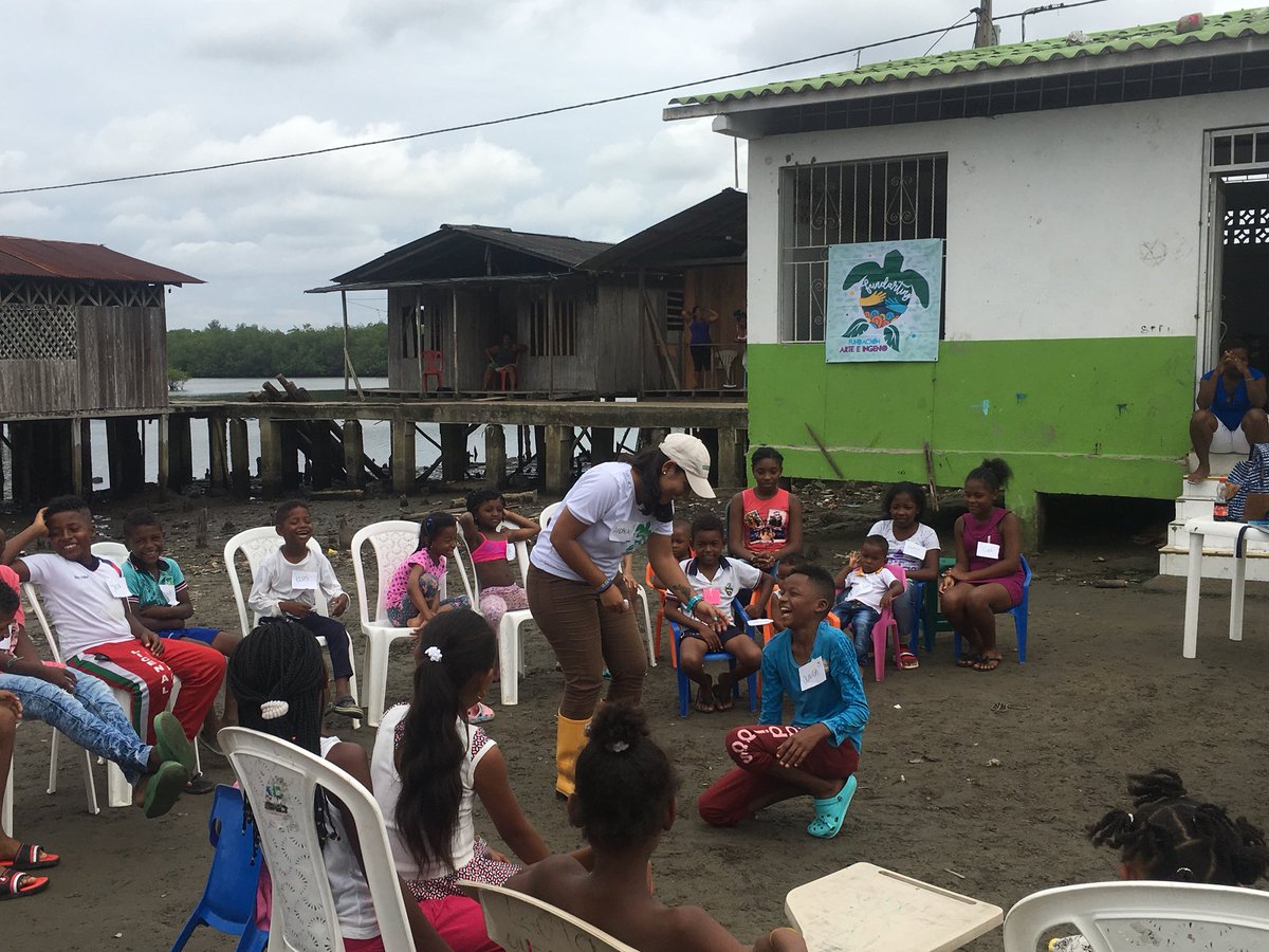 fundartingcol's tweet photo. Taller de conservación de Tortugas 
#Tumaco https://t.co/6AIvOakLVx