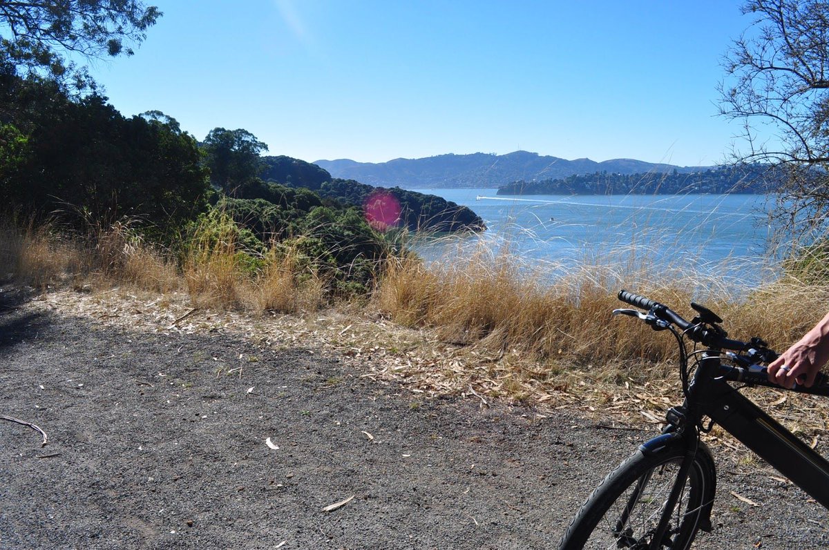 A bike ride certainly feels good after a holiday of non stop eating! #rideelectric #espinelectric