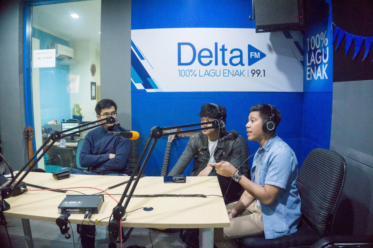 Kalau proses pembuatan lagu <a href="/laleilmanino/">Laleilmanino</a> gimana yah? <a href="/renopepno/">#1 Supporter</a> bakal tanyain hal ini bareng #TamuAkhirTahunDeltaFM di #ZonaLaguEnak Delta FM. | Streaming : deltafm.net/streaming <a href="/lalepsi/">Arya Aditya</a> <a href="/ilmanibrahim/">ilman ibrahim isa</a> @ninokayam