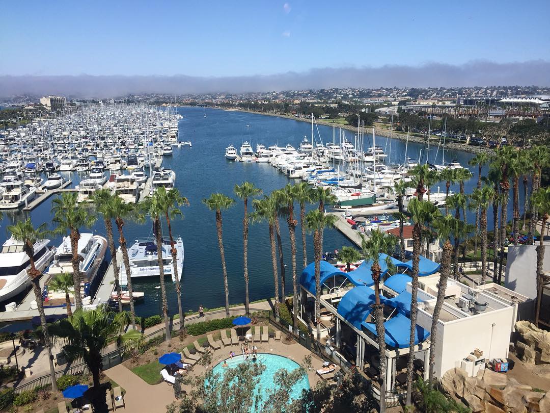 We can't help but fall in love with every view from our balcony. (IG/aleortizchagin.tv)
