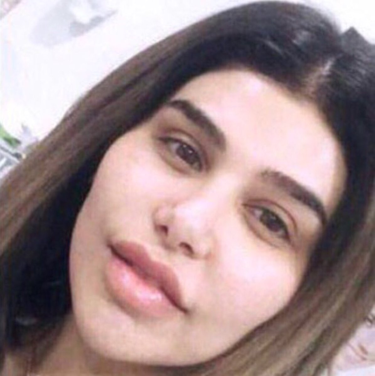 vzonni's tweet photo. الجمال الكويتي (بالميك اب) او بدون؟😍💔 https://t.co/at1mE6JQR2