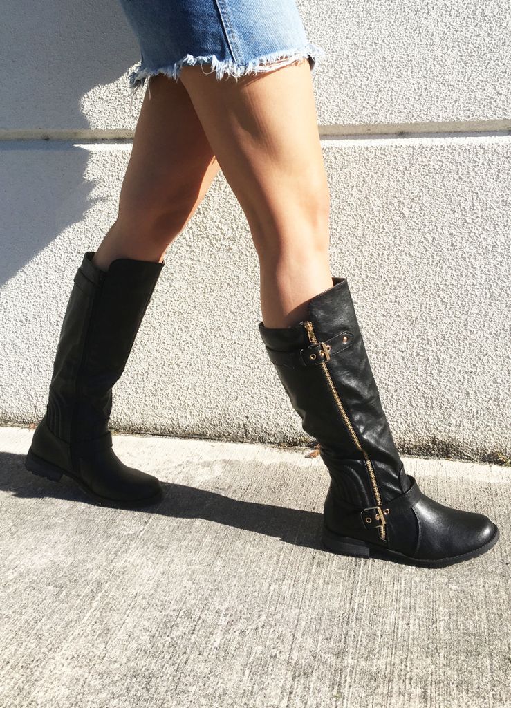 TRAFFICSHOE's tweet photo. Just casually killing it ๐ฅ๐๐ข
Shop MANGO-29 style here: https://t.co/fX9KEBwcmr
.
.
.
#TSXOXO #fashion #BootSeason #Shoes #shoelover #holidayshopping #sales #trendy #handbags #heels #NewArrivals #holiday #shoppingonline #ShoppingQueen #Trending #trends #fashionblogger https://t.co/vMTnsrf1LC