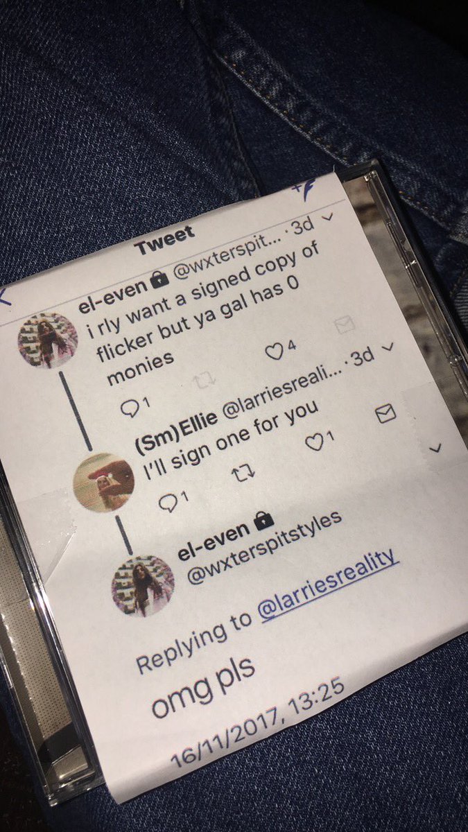 graacieshouse's tweet photo. i’m still not over this i pissed myself, when ur bestie pulls thru with a signed copy of ur fave album by @NiallOfficial😩😂 thanks @larriesreality https://t.co/V0JQrezrye