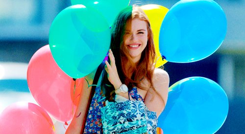 ThisIsMe_Fall's tweet image. más linda nuestra bebe @hollandroden @gracefullytay 
#HollandComeToChile