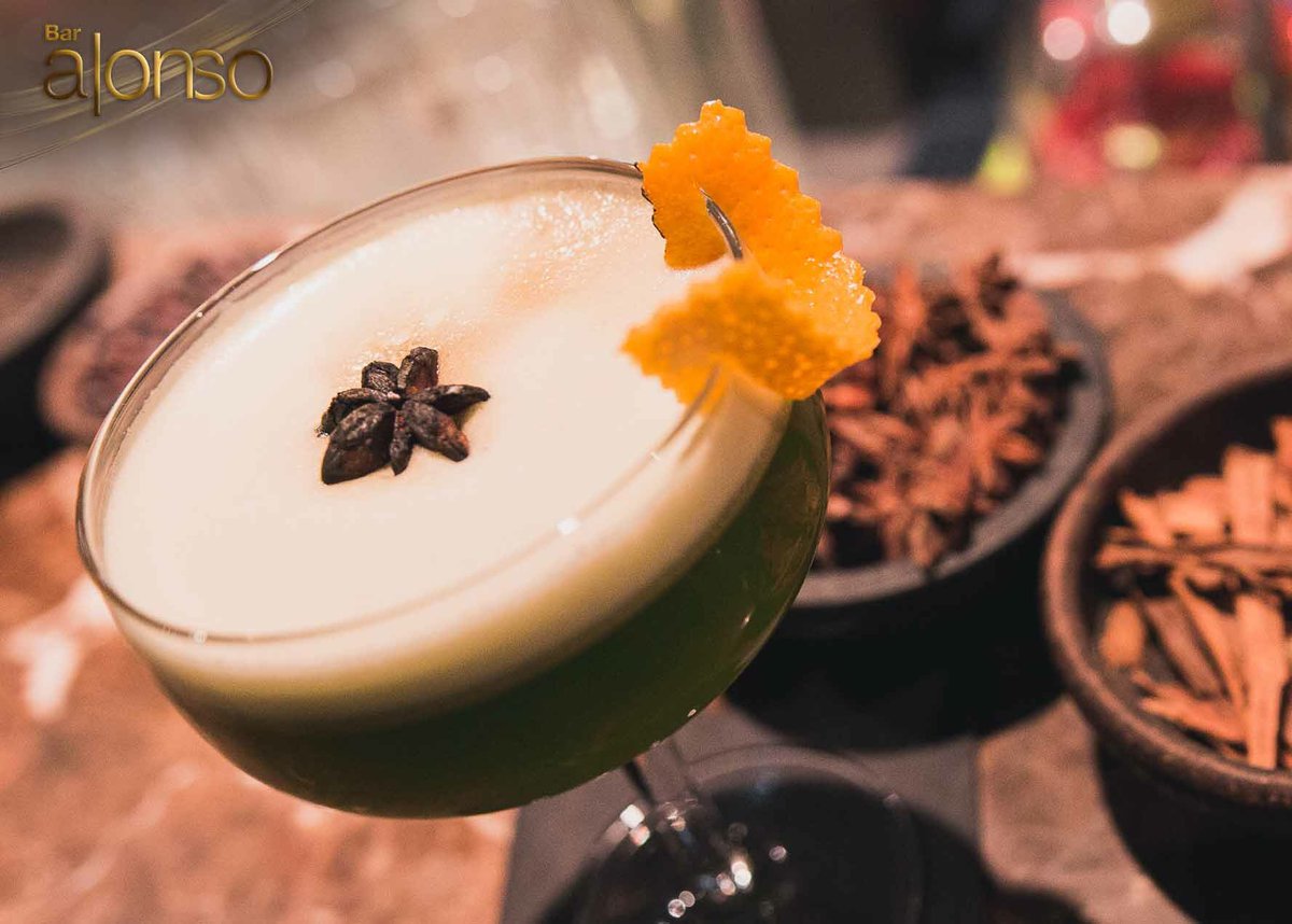 En #BarAlonso siempre sabemos lo que necesitas para terminar el día... 👌🏻

22 207 4480 o en reservas@baralonso.cl
📍Alonso de Córdova 4236.