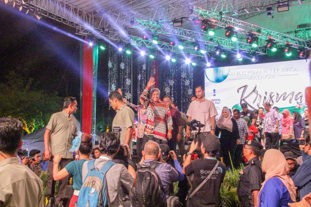 Malam tadi sy menghadiri Majlis Rumah Terbuka Malaysia Krismas 2017 di Dataran Memorial Pengisytiharan Kemerdekaan, Bandar Hilir, Melaka. #Negaraku