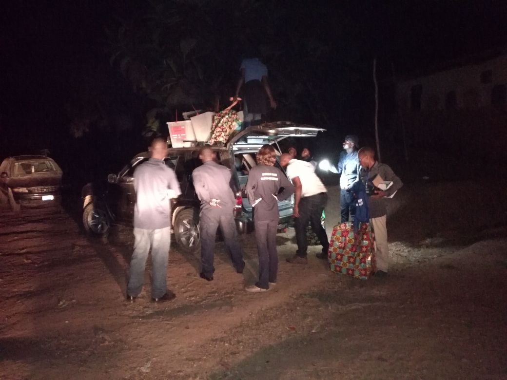 EUEOMLiberia's tweet photo. Sensitive and non sensitive #election material arrives at the #tally center in #Bomi county #Liberia. #EUEOM observers follow the process. https://t.co/Z1TaKqvEqy