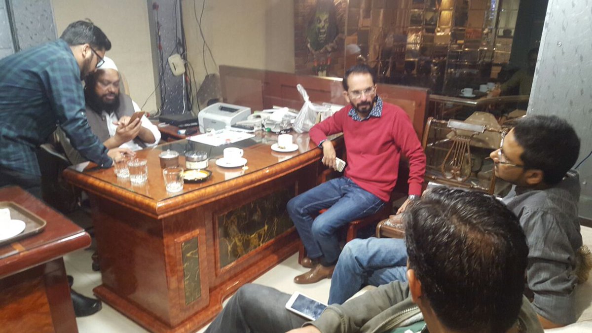 APML_EAST's tweet photo. Pleasure meeting with (Vice president Sindh tahir it had Mr Sadiq baig) along with Vice president @syed_emaduddin GS #DistEast @AzfarAli78 president @Asadkhalid92 Gulshan-e-iqbal town @PS118APML & invite him for 7th jalsa on liaquatabad flyover.
@P_Musharraf
@MazharAbbasGEO https://t.co/jEsDuP0aPN