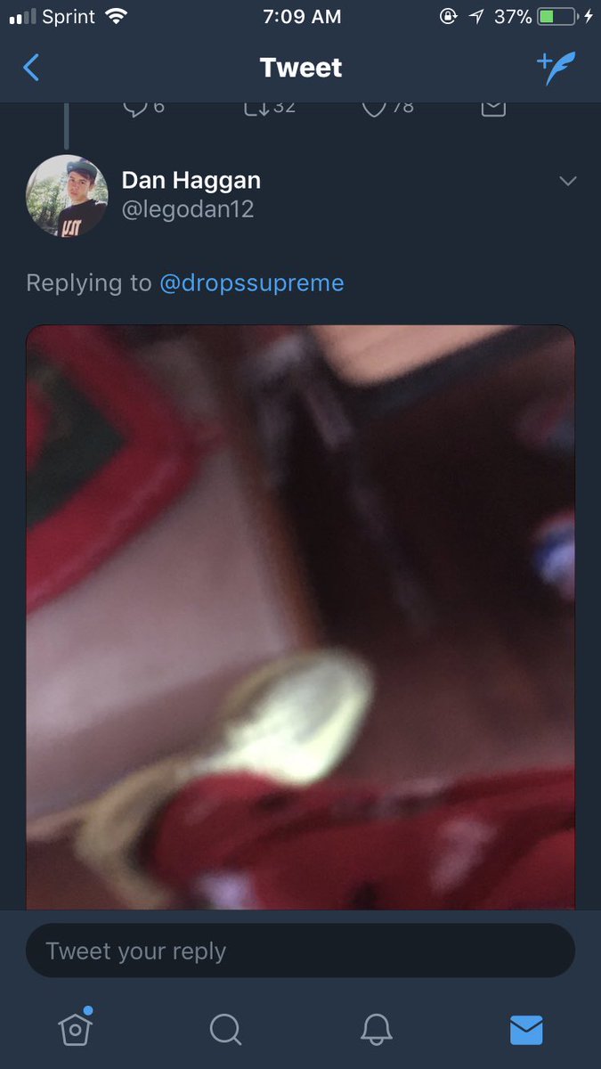 ShoeWorId's tweet photo. ⚠️ATTENTION! ⚠️ Before sending your shoes to @legodan12 make sure your money is SECURED. idk how he got a refund when tracking #s were provided. https://t.co/rbtdp1gQkM