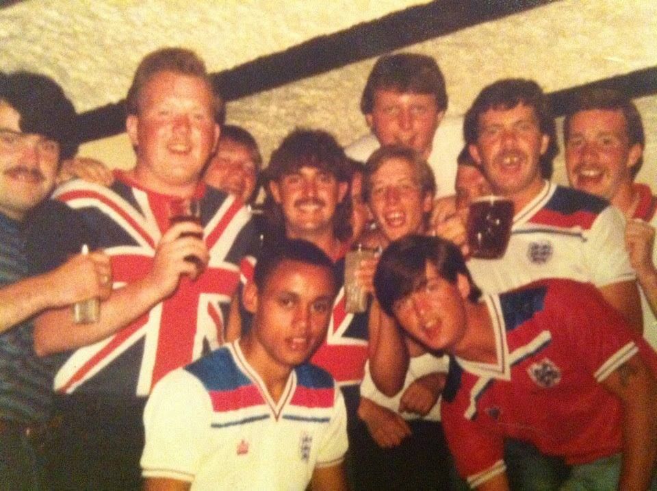 CasualMind_'s tweet photo. #BWFC #Bolton for England in Spain 82 https://t.co/UJ8YLvme1Y