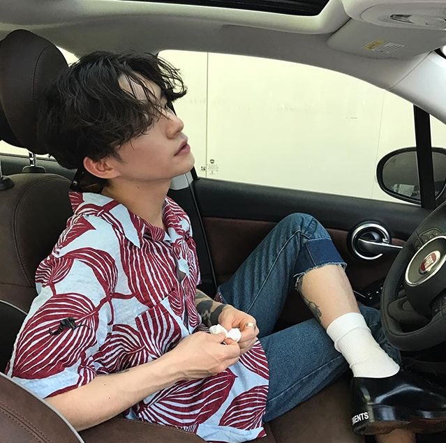 rpwkye's tweet photo. — today we will survive. https://t.co/lsVjEmLBrR