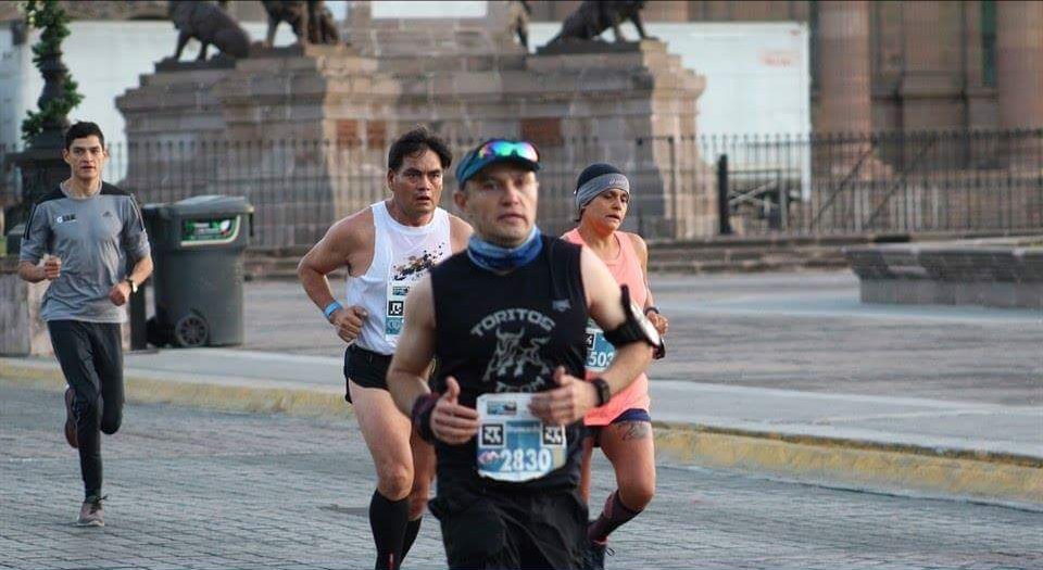runncardo's tweet photo. Para darle fortaleza y amor al corazón, la mente y a éstas delgadas piernas

Pero sin miedo, porque el miedo y el amor ... no combinan fácilmente

(Imágenes del Maratón Powerade Monterrey 17)

#madetorun #MPM17 #haypower #YoElegiCreer #YoElegiCorrer https://t.co/oR5aoUZmlO