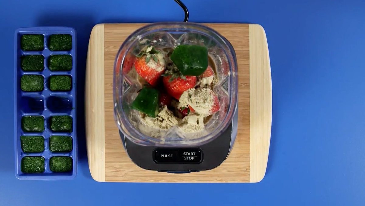 LondonDrugs's tweet photo. Your morning smoothie is getting charged up. https://t.co/MFyCnpZKDH #LDSolutions https://t.co/InuF7IP4Et