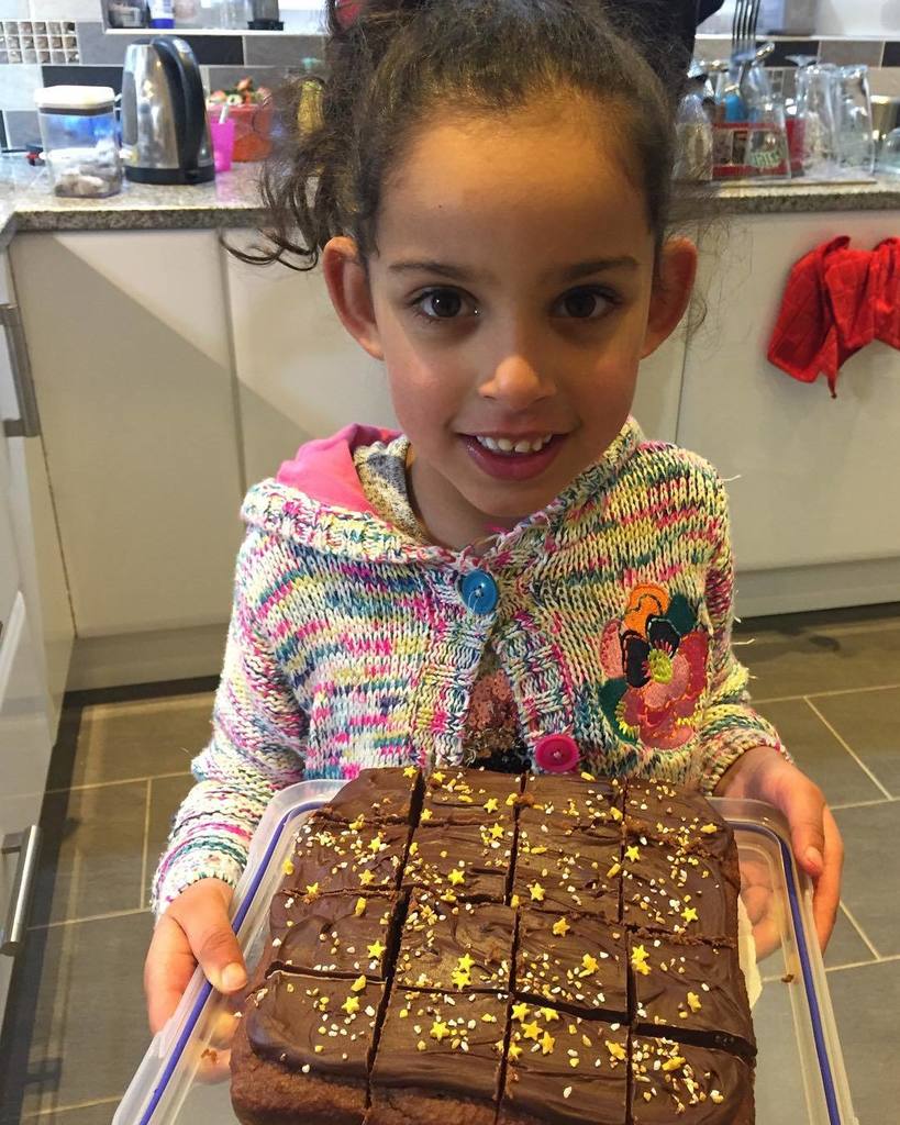 flowery40's tweet photo. “Please, please, please will you make me a ‘healthy’ chocolate cake Aunty Helen?” My niece was so happy when I presented her with this! Chocolate cake made with dates, sweet potato and maple syrup - no sugar. Topped with dark chocolate ganache. #healthyt… https://t.co/Gjsl6rvQt4 https://t.co/ts9LRy3nec