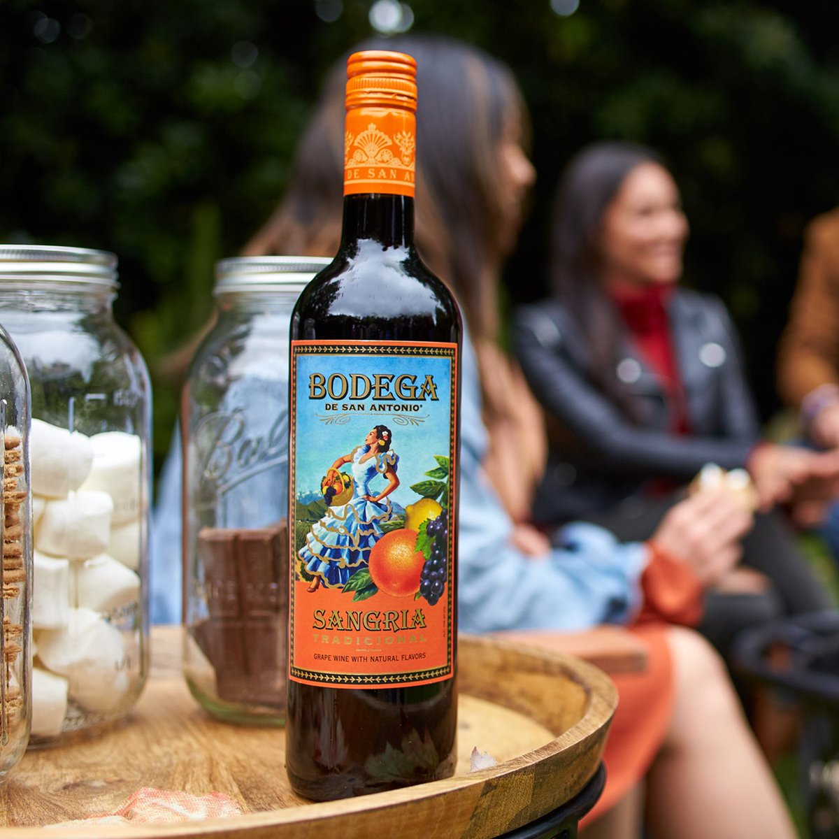 BodegaSangria's tweet photo. S’mores with a side of #BodegaSangria for the chilly weather. https://t.co/E29a0z6y1X https://t.co/N1A5mbzDUq
