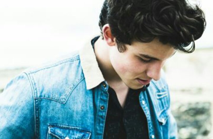 distractedshawn's tweet photo. La frase nadie es perfecto se rompió el 8 de agosto de 1998. FIN https://t.co/Y5XKF02d4r
