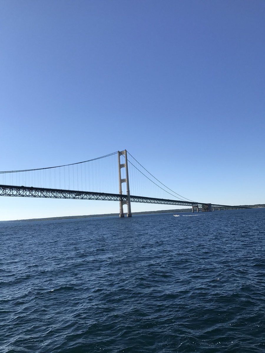 NevaMarr's tweet photo. 16. KELS’ VISIT. @kzetterberg and I went to Mackinac Island and did all the touristy things and rode bikes and it was awesome bc the weather was so nice 💗 https://t.co/v7rfdEhqCy