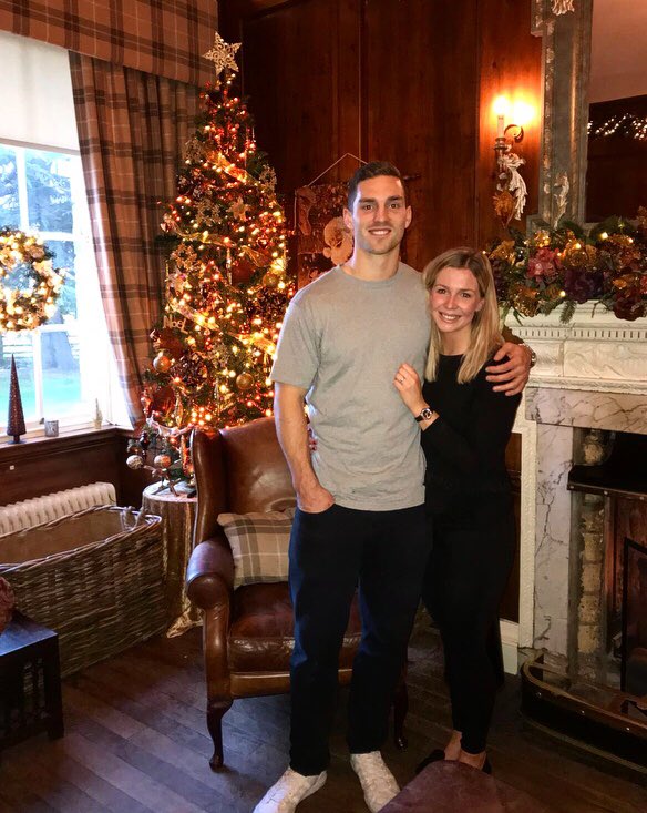 George_North's tweet photo. Better from you December. Santa, snow and a yes. Very lucky to have @BecksJames in my life. #goodmangone #punching #happychappy https://t.co/oogJVMjtSR