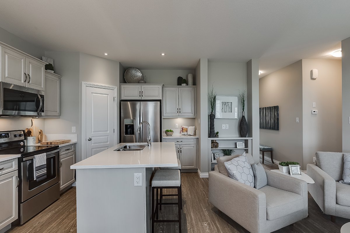 homesbydream_r's tweet photo. Raise your hand if you (or one of your kids) got one of those VR headsets for Christmas! 🙋🙋‍♂️ Make use of those headsets and take virtual tours of selected homes... like the Lily in @WesterraRegina 
Click here: https://t.co/5oYqluNXL1 https://t.co/ji5jEWIvje