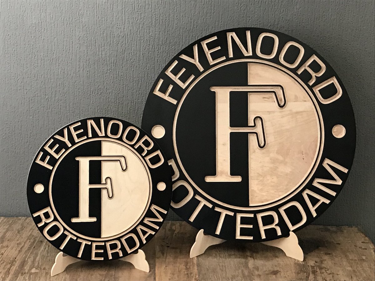 MyCarvedArt's tweet photo. Groot aantal verschillende logos gedaan dit afgelopen jaar maar die van Feyenoord toch wel meeste animo voor.... #legioen #feyenoord #customizedlogos #woodporn https://t.co/7EpXzA72NO