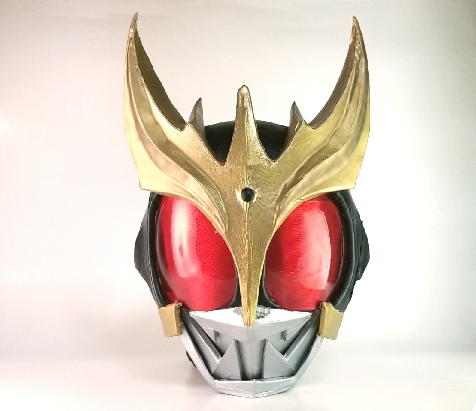 仮面ライダークウガ アルティメットフォーム ヘルメット 仮面ライダークウガアルティメットフォーム 炎エフェクトver. 筆