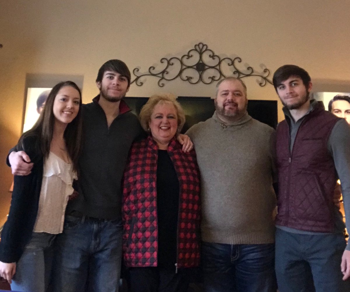 garydashley's tweet photo. Merry Christmas 2017 from the Ashley's! https://t.co/9se8Hrrt2v