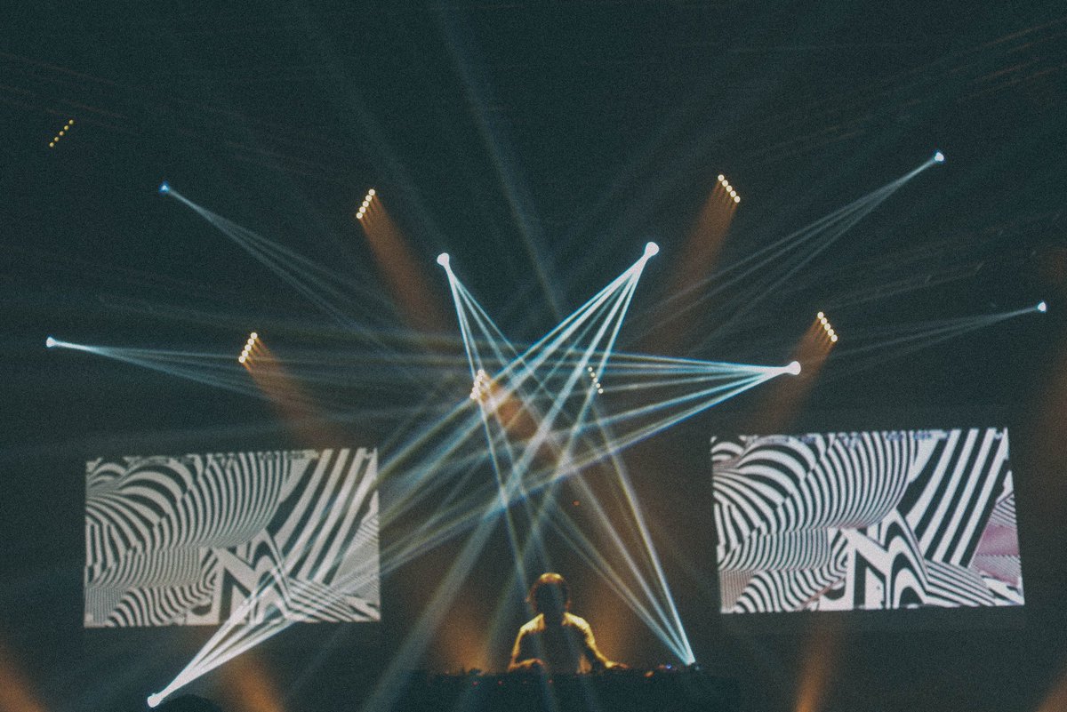 polkahz's tweet photo. Capsule Festival - 22/23 DEC. https://t.co/UrnHxpHGQB