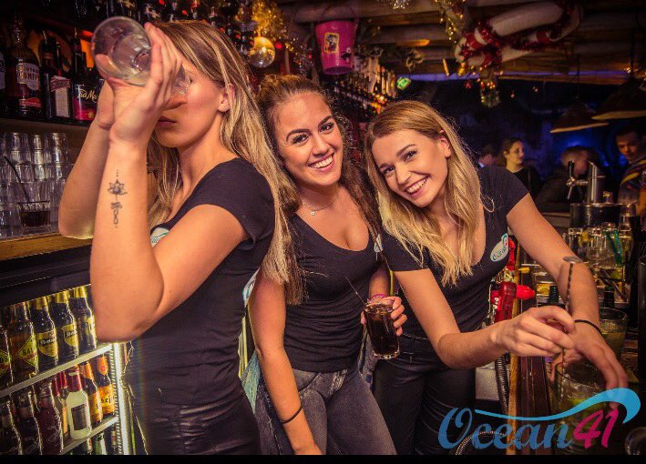 And we're open! Wicked Wednesday!  Cocktails; buy one, get one free!🤙