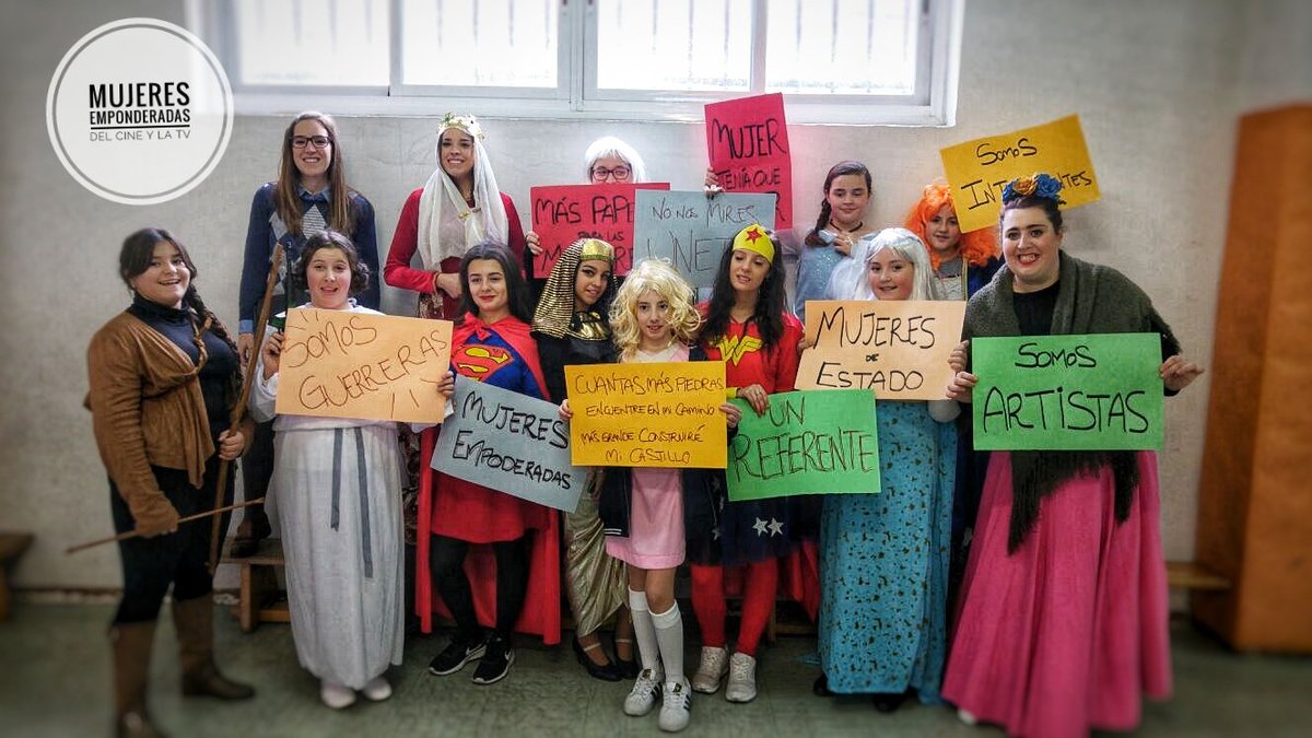 Maryinma1510's tweet photo. No habremos ganado el primer premio pero estamos muy orgullosas de nuestros disfraces. Porque para nosotros no era un concurso sino una reivindicación. Un paso mas en nuestra lucha feminista. Un ole por mis niñas
#CasadeAndalucia
#2premio
#DistritoIAlcaladeHenares https://t.co/E1MXJajEPU