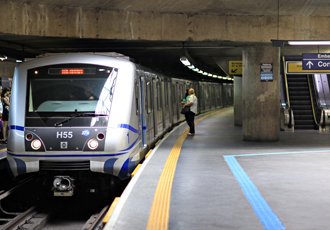 Todas as linhas do <a href="/metrosp_oficial/">Metrô de São Paulo</a>, <a href="/CPTM_oficial/">CPTM</a> e #ViaQuatro operam normalmente!

Problemas? Tweet Cc <a href="/UsuariosMetroSP/">Usuários Metrô e CPTM</a>

#BoaNoite!!!