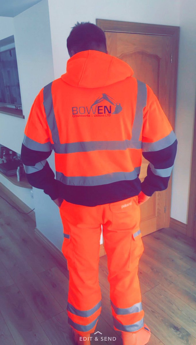 BowenGroundwork's tweet photo. Looking Forward To Getting Back Into My Oranges 😂 #uniform #PPE #work #Recruiting #teamwork #dedication #motivation #success #job #enjoyyourjob #hustle #productivity #warrior #WednesdayWisdom #BestOf2017 #RollOn2018 #getmetowork #Businesses https://t.co/OQL5KmYTjy