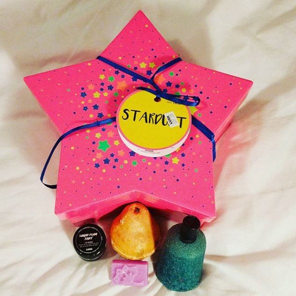 LYBLushLife's tweet photo. Part 1 of our #BoxingDaySale #Lush haul is here! Did you manage to grab some bargains too? https://t.co/lPHsqKykEQ https://t.co/VifLlWceZQ