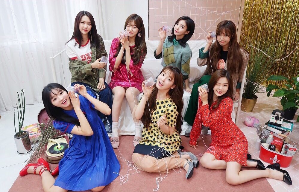 WMent_ARAB's tweet photo. ♡ || حساب لترجمة اخبار جميع فنانين شركة WM الترفيهية 
B1A4 ✩ OH MY GIRL ✩ 아이 (I) ✩ ONF https://t.co/blQnUssu7n