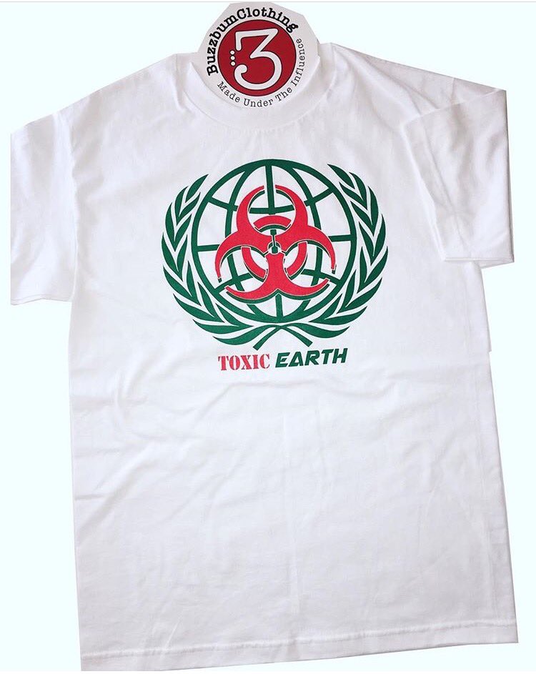 buzzbum1's tweet photo. Our Toxic Earth tee is to bring awareness to the planet and environment. We need to take care of our planet #toxicearth #earth #mothernature #gogreen #buzzbum #buzzbum_clothing #toxic #hazard #globe #thinkgreen #mensfashion #mens #ebay #america #worldwide #worldpeace #world https://t.co/BYfiZiNCcK
