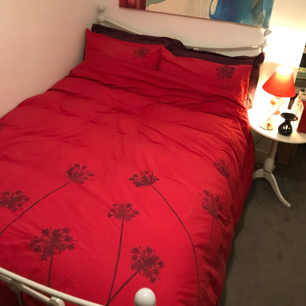 camp_ben's tweet image. Just to prove that I did come home and make my bed, instead of going out on the lash... #CleanSheetNight