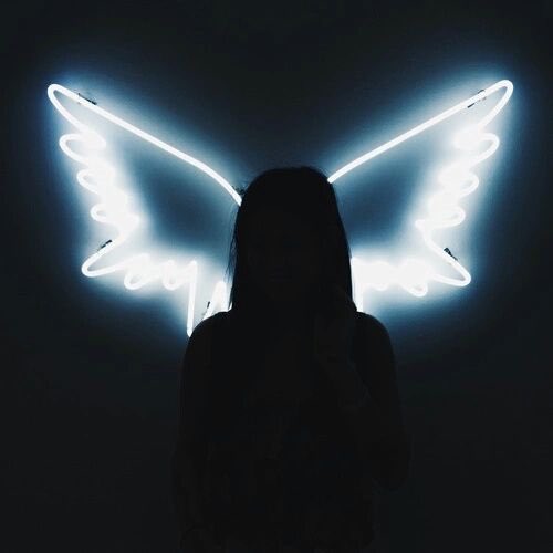 “Forgive us our sins, and I shall deliver us from Evil.”

✵ Angel/Demon Hybrid
✵ They, Her, or Him
✵ Crusader: Purger Of Evil or Threats to God
✵ RP | OC

✵ RT? ✵