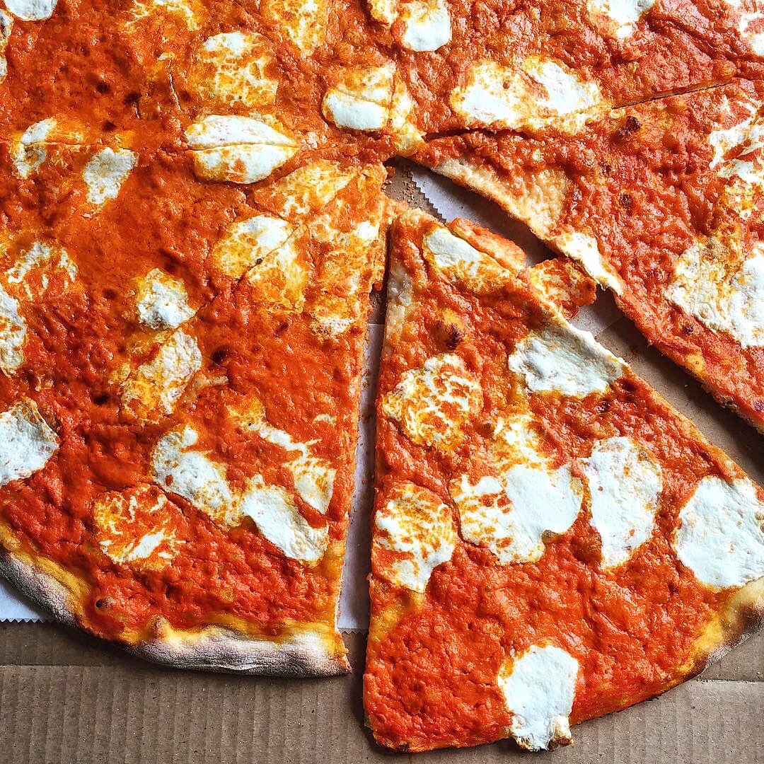 EatsInTown tweet media