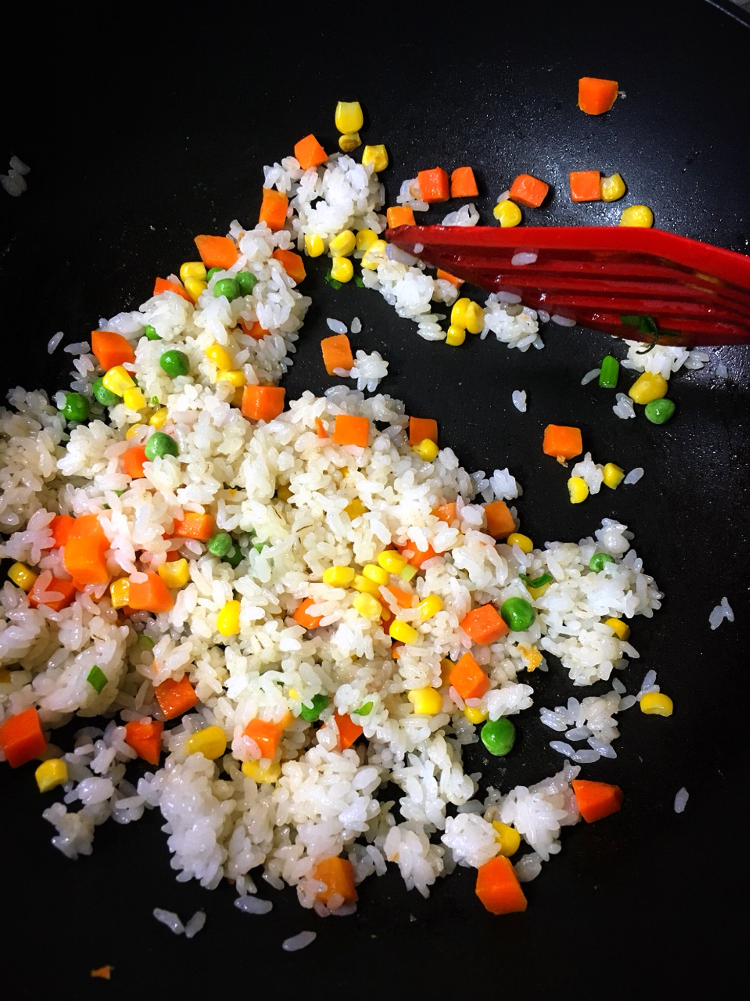 Bona Twitter પર そういや昨日 天津飯まがいなモノを作りました もちろん味は美味しかった それもそのはず 炒飯作ろ 香味ペーストってめちゃ凄いなー 冷凍ミックスベジタブル有能 中華あんかけの素 こいつ万能やんけおい て思いながら三回作ったんやから