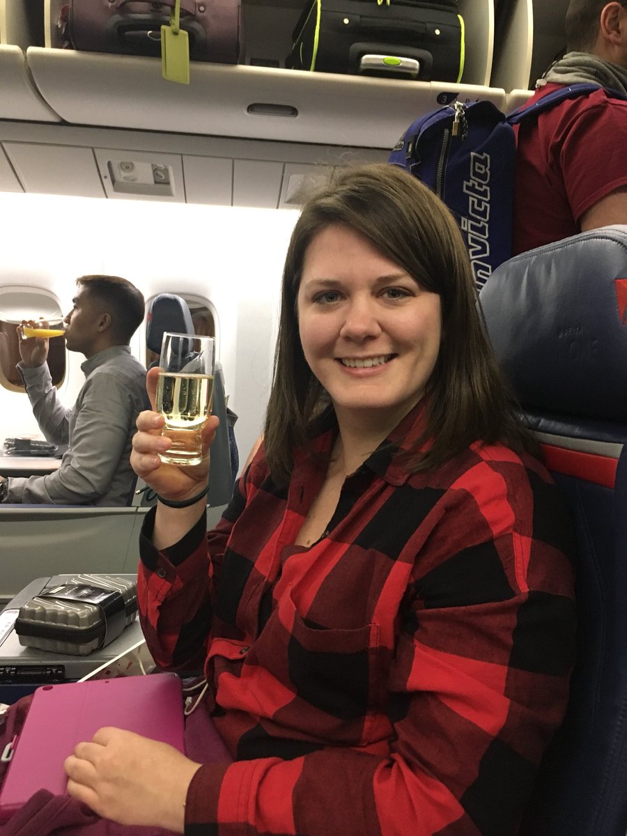 Pldshrtyogapant's tweet photo. Flying to Brussels for the first time and we got first class!! I guess there is a first for everything. See y’all later! #standbyproblems #deltaone #bye2017 #hello2018 #travelblogger https://t.co/KbcjSE0fHB