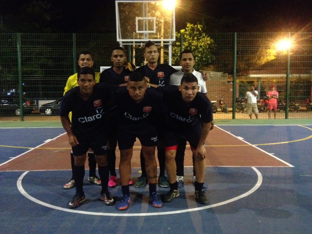 DirDeporteSM's tweet photo. #FINALES 🎉🎉
#FÚTSAL ⚽️🏆

Ya se juega la #GranFinal de #FútbolSala en el parque de la equidad en La Ciudadela 29 de Julio entre:

#LosAlmendros VS #SantaCruz

¡Que gane el mejor!

#2DasOlimpiadasPorLocalidades2017
#VIVELOSJUEGOS #INRED
#CiudadDelBuenVivir https://t.co/TUiqhEJnSb