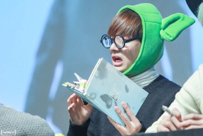 beyond_sense's tweet photo. あなた世界一ですってよ😭

#BTS #てつお #The100mosthandsomefaces2017 https://t.co/AvagJ7Bq1u