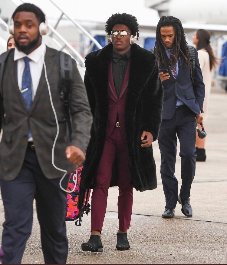 carolinewpotter's tweet photo. Headed back to school the day after Christmas break like... https://t.co/LSWl4ksniA