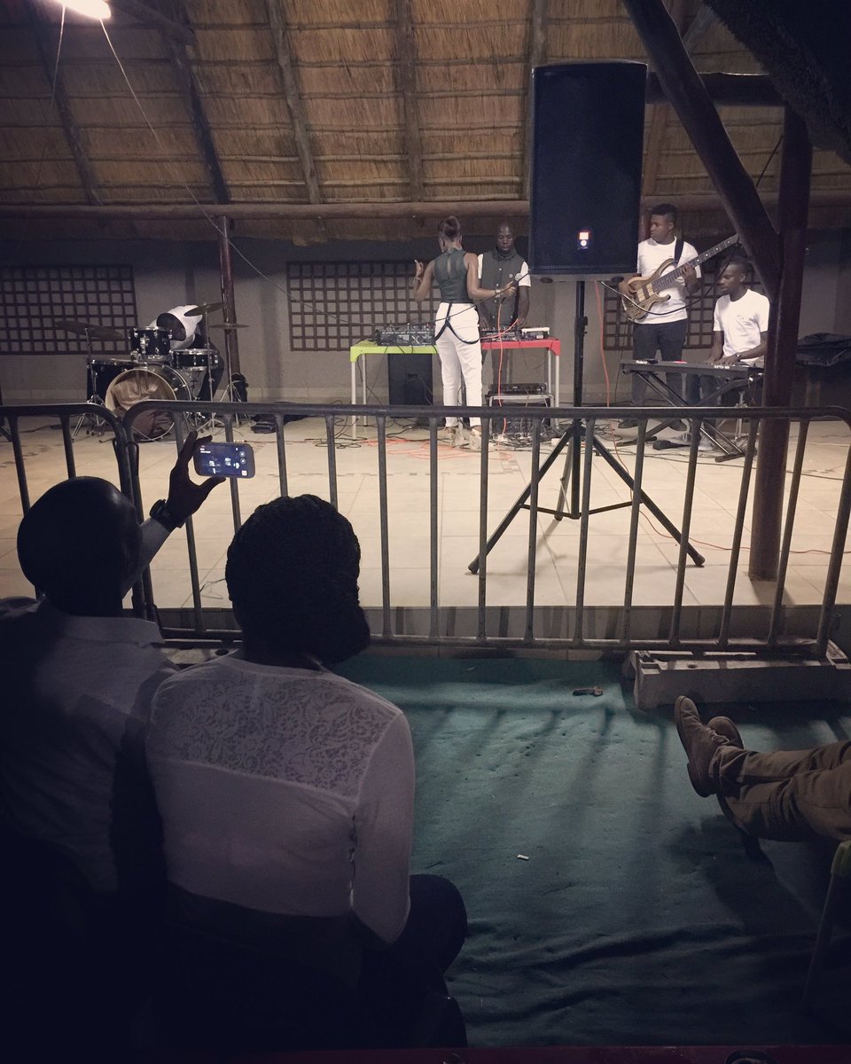 Calandray13's tweet photo. Teamwork is less ME and more WE. πβ€οΈ
#2017WasBetter
#MsCally
#QueenOfVocals
#TeamTakeOver https://t.co/j7haCTrNNg