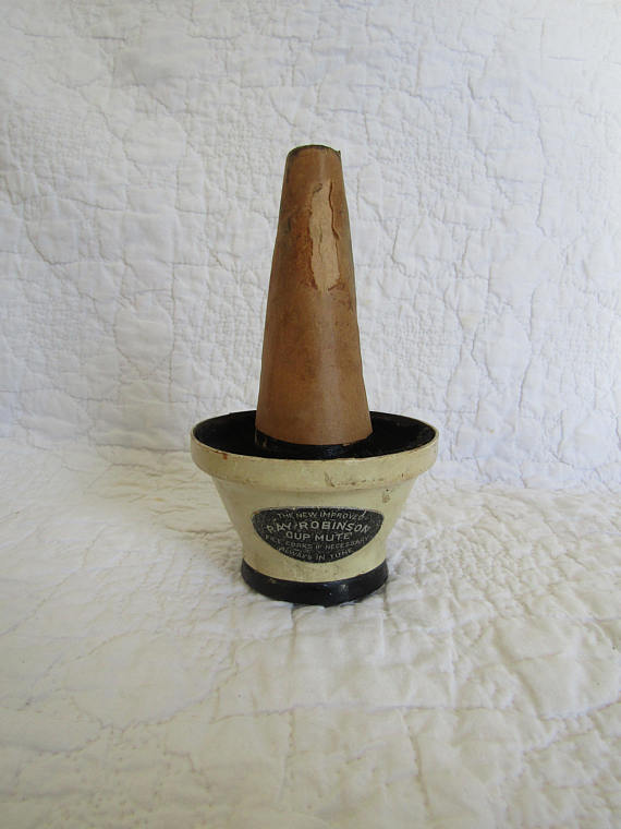 rarefinds4u's tweet photo. Vintage Cup Mute Ray Robinson #CupMute #music #vintage #rarefinds4u #VintageMusic #RayRobinson #VintageCupMute #OldCupMute #OldMusic #TuningSupply
$14.95
➤ https://t.co/waEe8Wfmai
via @outfy https://t.co/o9gRGBndkc